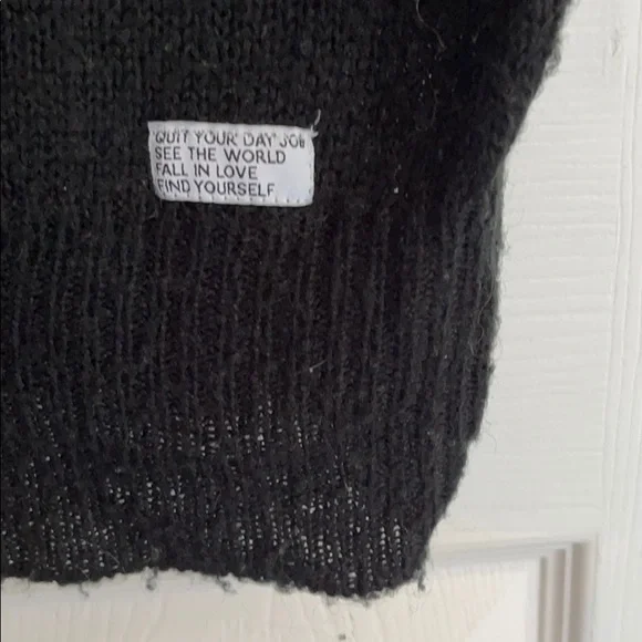 Knit sweater - Picture 4 of 4